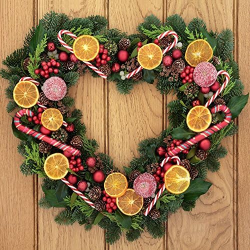 Pack of 2 Heart Shaped Wire Wreath Frames 12 Inches Dark Green Metal