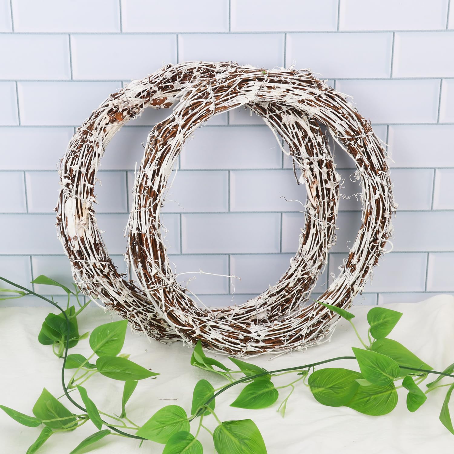7 Pcs 12 Inch Natural Grapevine Wreath Set
