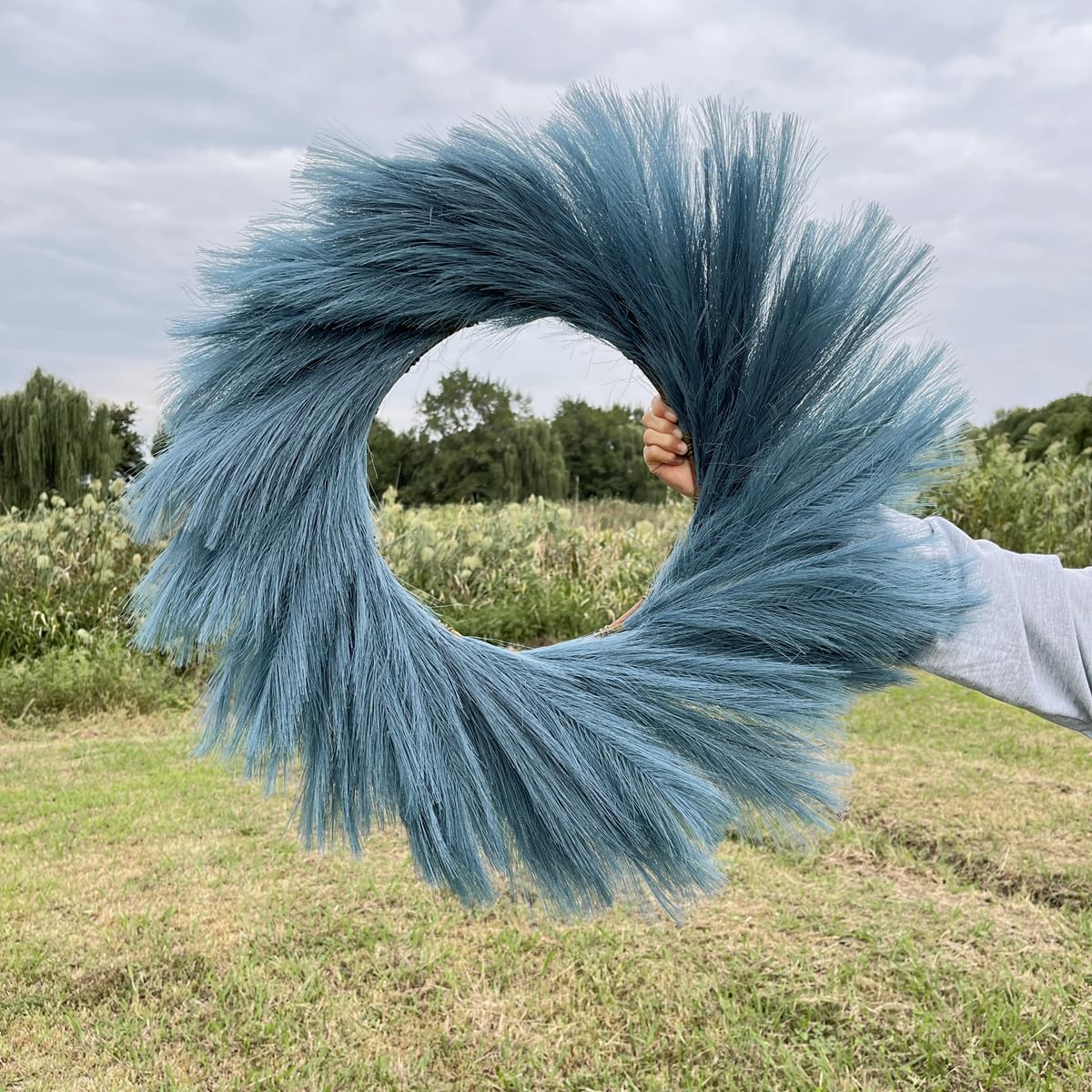 27 Inch Blue Green Artificial Pampas Grass Wreath
